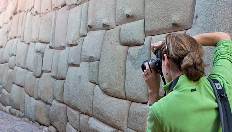 Wpei-peru-walking-5